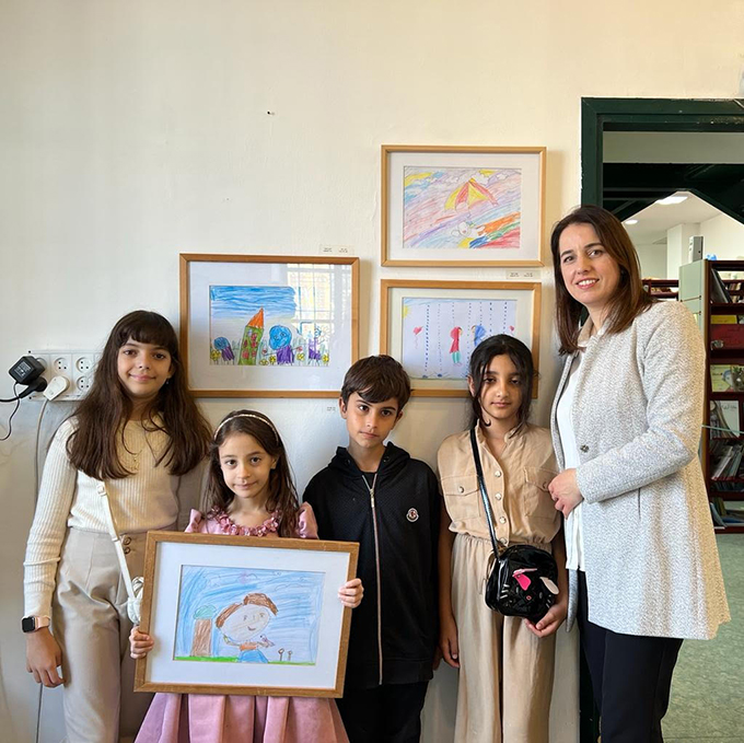 المستقبل تتألّق في المعرض القطري للأعمال الفنّية للأطفال في حيفا